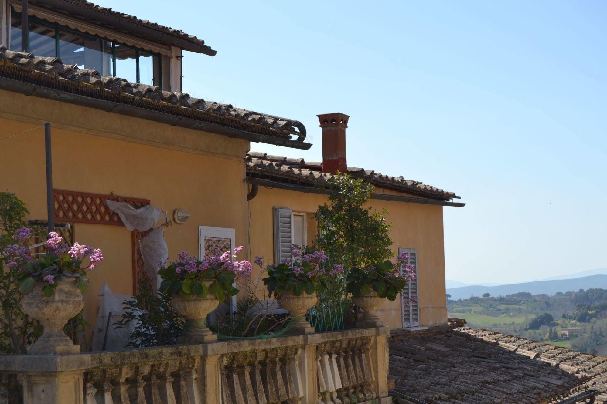 La Casa Di Antonella Hotell Siena Eksteriør bilde